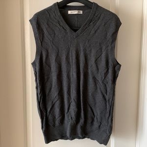 ⭐️ 3/$20 NWOT Old Navy Argyle Vest